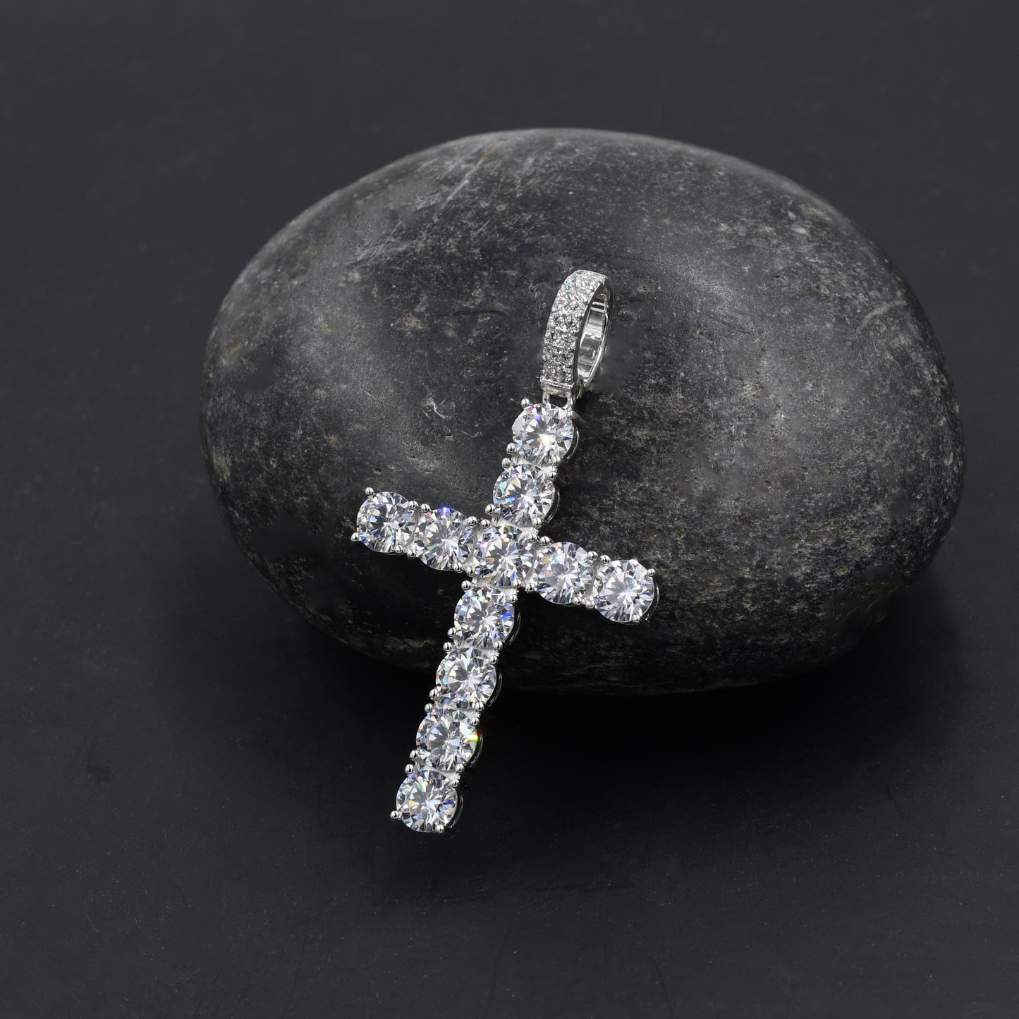 Cross Pendant Tennis Chain diamond